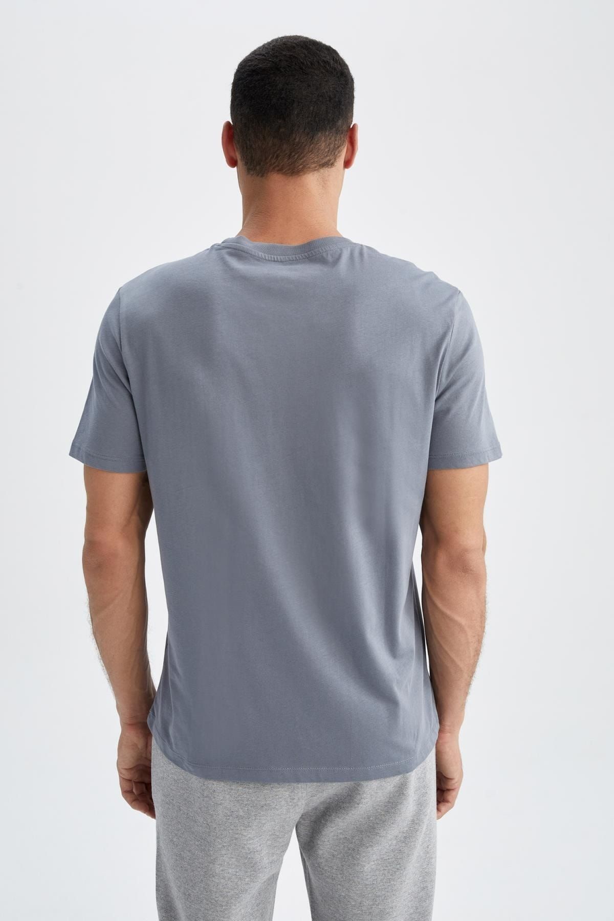 Regular Fit Bisiklet Yaka Basic Tişört