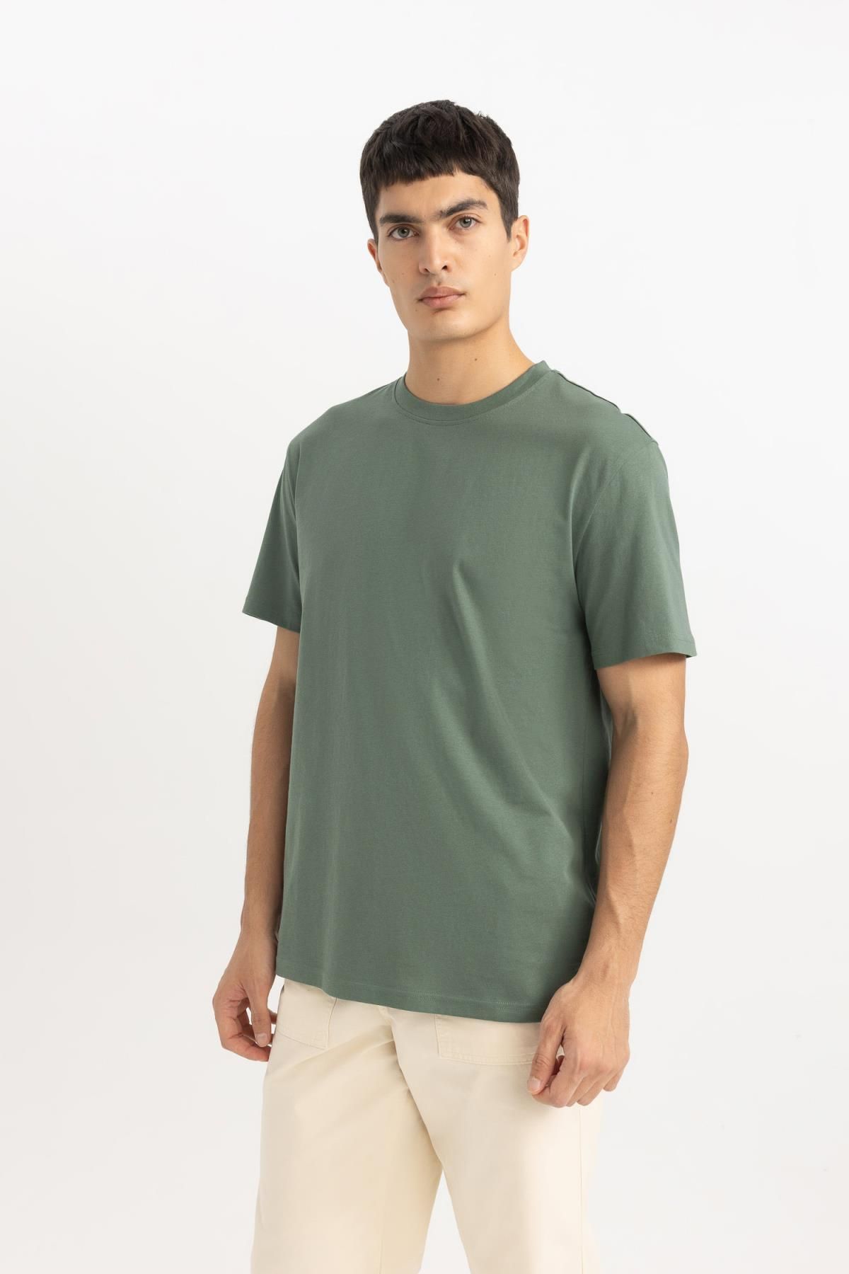 New Regular Fit Bisiklet Yaka Basic Kısa Kollu %100 Pamuk Tişört V7699az24sp