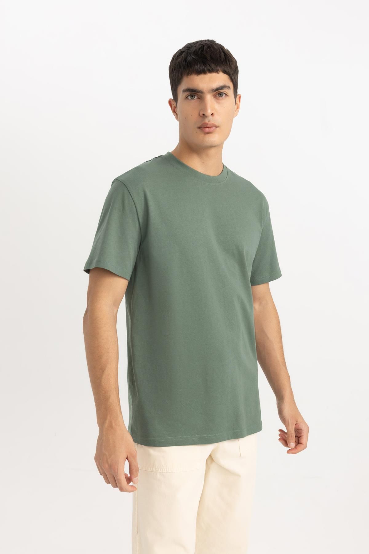 New Regular Fit Bisiklet Yaka Basic Kısa Kollu %100 Pamuk Tişört V7699az24sp