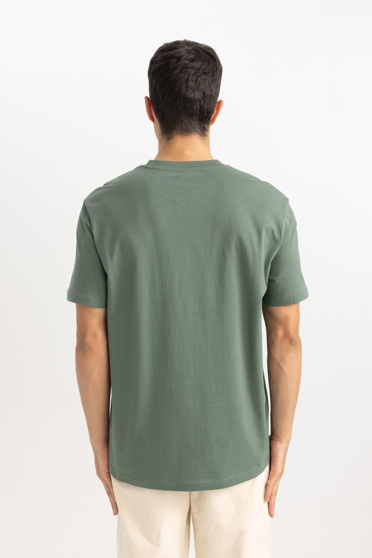 New Regular Fit Bisiklet Yaka Basic Kısa Kollu %100 Pamuk Tişört V7699az24sp